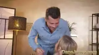 كان من المفترض أن تذهب أنجيل بياف إلى مكتب طبيبها لتسجيل الوصول ، لكنها كانت مشغولة للغاية كان من المفترض أن تذهب أنجيل بياف إلى مكتب طبيبها لتسجيل الوصول ، لكنها كانت مشغولة للغاية
