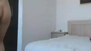 الفرخ المؤخرة الكبيرة مع الحمار المستديرة لطيفة تضاجع زميلها من المدرسة ، في صالة الألعاب الرياضية