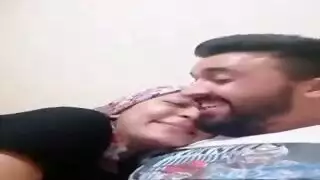 عشيقها وخدها ف حضنه ونازل تفريش ومص ف بزازها وتهيج ع اخرها حصرى عشيقها وخدها ف حضنه ونازل تفريش ومص ف بزازها وتهيج ع اخرها حصرى
