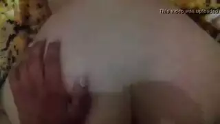 الجمال اللاتيني ، تستخدم إيزابيل دسار ثقب المجد لجعل نفسها نائب الرئيس وركوبه الجمال اللاتيني ، تستخدم إيزابيل دسار ثقب المجد لجعل نفسها نائب الرئيس وركوبه