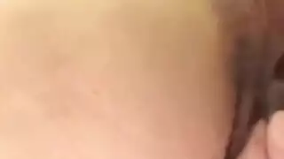 جاف مثير ، طفلي الصغير يخلع قميصها بينما هي حبل عميق وشرائط في الأماكن العامة جاف مثير ، طفلي الصغير يخلع قميصها بينما هي حبل عميق وشرائط في الأماكن العامة