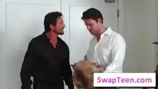 بيل موريسون هو سخيف ممرضة في سن المراهقة ، جيزيل بالمر ، في حين انها في المدرسة الثانوية بيل موريسون هو سخيف ممرضة في سن المراهقة ، جيزيل بالمر ، في حين انها في المدرسة الثانوية