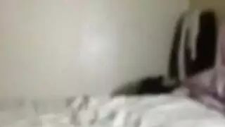 ينيك تركية ساخنة و يجعلها تتغنج من قوة الزب في الفندق