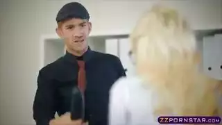 اجمل مديرة شقراء ترغم سكرتيرها ليأكل كسها و ترد له المعروف باقوى نيك ناار اجمل مديرة شقراء ترغم سكرتيرها ليأكل كسها و ترد له المعروف باقوى نيك ناار