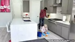 كان كلو في مزاج لجعل مشهد إباحي مع اثنين من الرجال السود، حتى كل نائب الرئيس. كان كلو في مزاج لجعل مشهد إباحي مع اثنين من الرجال السود، حتى كل نائب الرئيس.