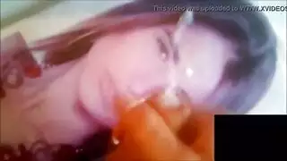 تحصل نيسا ديفيل على مارس الجنس أثناء محاولتها مص دسار زجاجي بدلاً من صديقها تحصل نيسا ديفيل على مارس الجنس أثناء محاولتها مص دسار زجاجي بدلاً من صديقها
