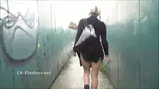مثير شقراء المتعري هو الحصول على كس اصابع الاتهام ومارس الجنس في الطبيعة، مرة واحدة في حين مثير شقراء المتعري هو الحصول على كس اصابع الاتهام ومارس الجنس في الطبيعة، مرة واحدة في حين
