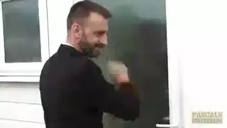 روكسي ماي جبهة مورو شقراء براقة مع الحمار الضخمة يحب الديك الأصغر سنا. روكسي ماي جبهة مورو شقراء براقة مع الحمار الضخمة يحب الديك الأصغر سنا.