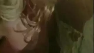 امرأة سمراء ناضجة تحبها عندما تكون كومز في حبيبها على وجهها ، في جميع أنحاء ثدييها امرأة سمراء ناضجة تحبها عندما تكون كومز في حبيبها على وجهها ، في جميع أنحاء ثدييها