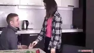 حبيبي ينيكني بحرارة و قوة باسخن الوضعيات في المطبخ حتى يطعمني حليب زبه حبيبي ينيكني بحرارة و قوة باسخن الوضعيات في المطبخ حتى يطعمني حليب زبه