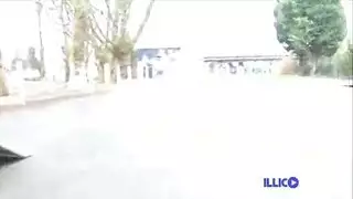 تمتص ديك وهي تنظر إلى الغرفة لأنها تريد أن تعرفك أنك أنت التالي في قائمتها تمتص ديك وهي تنظر إلى الغرفة لأنها تريد أن تعرفك أنك أنت التالي في قائمتها