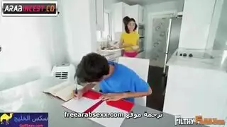 سكس جماعي محارم مترجم - شاب يغوي امة و اختة و ينيكهم في الكس