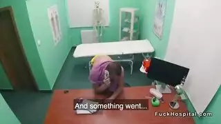 الدكتور ينيك طيز الممرضة الكبيرة الدكتور ينيك طيز الممرضة الكبيرة