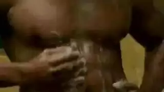 اثنين من الكتل المتشابكة سخيف كتكوت شقراء جميلة بعد أن كان شركاؤهم مص اثنين من الكتل المتشابكة سخيف كتكوت شقراء جميلة بعد أن كان شركاؤهم مص