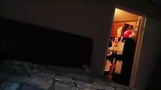 دعت الفتاة السوداء رجل تحب أن تأتي ويمارس الجنس معها قليلا في غرفة الفندق. دعت الفتاة السوداء رجل تحب أن تأتي ويمارس الجنس معها قليلا في غرفة الفندق.