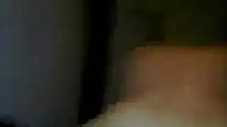 تتظاهر امرأة كبيرة ذات شعر أحمر أمام الكاميرا وتستمني ببطء ، مثل الجنون تتظاهر امرأة كبيرة ذات شعر أحمر أمام الكاميرا وتستمني ببطء ، مثل الجنون