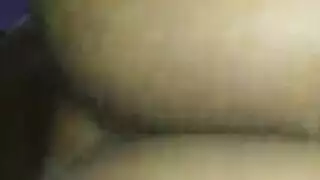 في سن المراهقة مع الشعر الأسود يصرخ من المتعة من وضع مثير للغاية، كما لم يحدث من قبل. في سن المراهقة مع الشعر الأسود يصرخ من المتعة من وضع مثير للغاية، كما لم يحدث من قبل.