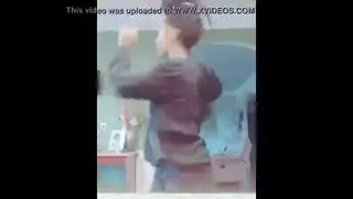 راقصة أمراض تغطي الثدي لها على المسرح وإنهاء أدائها مع ديك صخرة صعبة. راقصة أمراض تغطي الثدي لها على المسرح وإنهاء أدائها مع ديك صخرة صعبة.