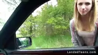 يأخذ سيارة على بعد بضعة كيلومترات أخرى على وتقول أنه يريد أن يمارس الجنس يأخذ سيارة على بعد بضعة كيلومترات أخرى على وتقول أنه يريد أن يمارس الجنس