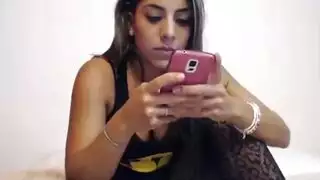 امرأة سمراء جبهة مورو، ملاك تحصل مارس الجنس من الظهر، من خلال لصق قرنية، بينما على الأرض. امرأة سمراء جبهة مورو، ملاك تحصل مارس الجنس من الظهر، من خلال لصق قرنية، بينما على الأرض.