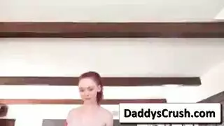 أثينا راين تحصل على قضيب كبير لعشيقها الوسيم ، أثناء ممارسة الجنس أثينا راين تحصل على قضيب كبير لعشيقها الوسيم ، أثناء ممارسة الجنس