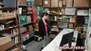 ضابط شرطة مثير هو سخيف سجينها للحصول على نصائح، لأنهم يعرفون كم صديقاته يحبهم. ضابط شرطة مثير هو سخيف سجينها للحصول على نصائح، لأنهم يعرفون كم صديقاته يحبهم.