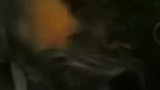 أحلى مزة مصرية وهي تدلك زب حبيبها وتدخله في كسها وهو يلعب في صدرها وآهات ساخنة جداً