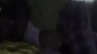 بعد خداعهم على أزواجهن، فإن فتاة غريب وأفضل صديق لها يبذلون قصارى جهدهم لإرضاء شركائهم بعد خداعهم على أزواجهن، فإن فتاة غريب وأفضل صديق لها يبذلون قصارى جهدهم لإرضاء شركائهم