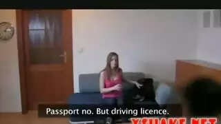 الشقراء الناضجة لا تريد أن تكون شقية ، إنها تريد فقط أن تشعر بالرضا في كل مرة الشقراء الناضجة لا تريد أن تكون شقية ، إنها تريد فقط أن تشعر بالرضا في كل مرة