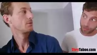 الابنة الممحونة لا تريد التوقف عن الشرمطة و أبوها وأخوها يستغلان الموقف لمضاجعتها الابنة الممحونة لا تريد التوقف عن الشرمطة و أبوها وأخوها يستغلان الموقف لمضاجعتها