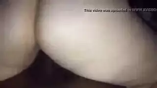 يأخذ كتكوت أبيض شاحب قضيبًا لفحص ثدييك قبل أن تنزل إلى أسفل للنائم فوق المهد. يأخذ كتكوت أبيض شاحب قضيبًا لفحص ثدييك قبل أن تنزل إلى أسفل للنائم فوق المهد.