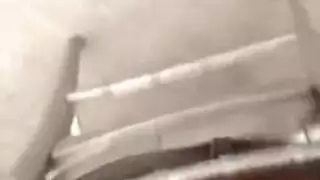 حزب ثونغ قرنية في نادي الحزب.