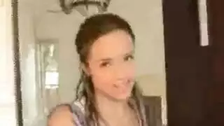 غالبًا ما تدخل وكيل العقارات السيء إلى الطابق السفلي ويخرج منه أثناء وجود عملائها هناك غالبًا ما تدخل وكيل العقارات السيء إلى الطابق السفلي ويخرج منه أثناء وجود عملائها هناك