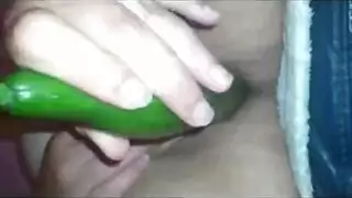 المرأة الألمانية السمينة دائمًا ما تكون في حالة مزاجية لممارسة الجنس القاسي مع جارتها