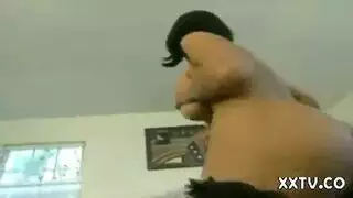 رجل مشعر حصل على اللسان ومارس الجنس مع صديقة أفضل صديق له أفضل مما يستطيع رجل مشعر حصل على اللسان ومارس الجنس مع صديقة أفضل صديق له أفضل مما يستطيع