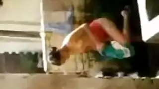 يتمتع اثنان من الخادمات الفرنسية مع زوجين في سن المراهقة في غرفة خاصة، بينما لا أحد يراقب. يتمتع اثنان من الخادمات الفرنسية مع زوجين في سن المراهقة في غرفة خاصة، بينما لا أحد يراقب.