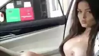 سكس عربي بزاز كبيرة و نيك ساخن نار في السيارة سكس عربي بزاز كبيرة و نيك ساخن نار في السيارة
