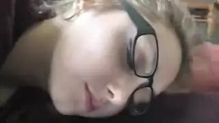 مقيد ومكمم نائب الرئيس بداخلي