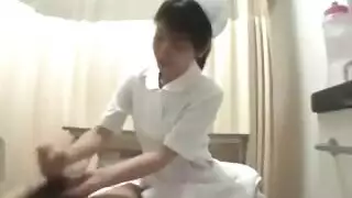 ياباني جميل مع مراته ليلة الدخلة