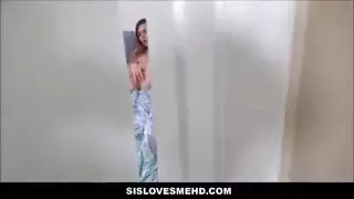 سيسيل بليك وزوجها على وشك أن يكون لهما رباعي مع العديد من النساء المفعم بالحيوية. سيسيل بليك وزوجها على وشك أن يكون لهما رباعي مع العديد من النساء المفعم بالحيوية.