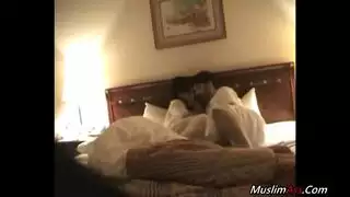 يصور ليلة دخلته بمراته | تصوير سكس نيك ليلة الدخلة عربي مخفي