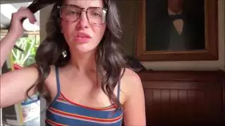 لقد مارس الجنس إلى أقصى الحدود في بوسها من قبل رجل يبدو جيدًا جدًا لقد مارس الجنس إلى أقصى الحدود في بوسها من قبل رجل يبدو جيدًا جدًا