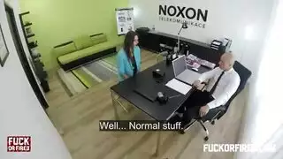 سكس فرنسي مع مزة فرنسية تمص و تتناك و تدلع مديرها مقابل البقاء في العمل