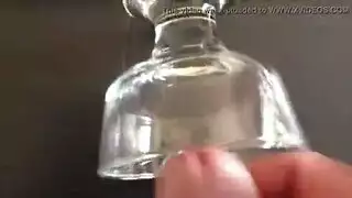 بعد الزجاج المائي ، يركب أنيتا بيليني وديليون كارتر من ديك ضخم خلال ثلاثية الأعراق. بعد الزجاج المائي ، يركب أنيتا بيليني وديليون كارتر من ديك ضخم خلال ثلاثية الأعراق.