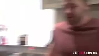 عيد ميلاد سعيد 2017 أنبوب إباحي مجاني