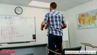 _ _نيك زوجة الأب بالحمام بالغصب والعنف مترجم | سكس في الحمام