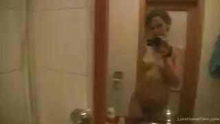 امرأة سمراء في سن المراهقة مثير تمر بتجربتها السوداء الأولى وهي تحب ذلك. إنها بحاجة إلى الكثير من المتعة امرأة سمراء في سن المراهقة مثير تمر بتجربتها السوداء الأولى وهي تحب ذلك. إنها بحاجة إلى الكثير من المتعة